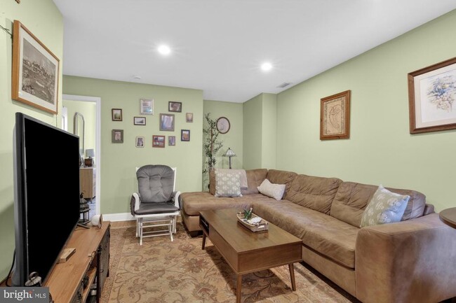 Photo - 4215 Ridge Ave Unit 3