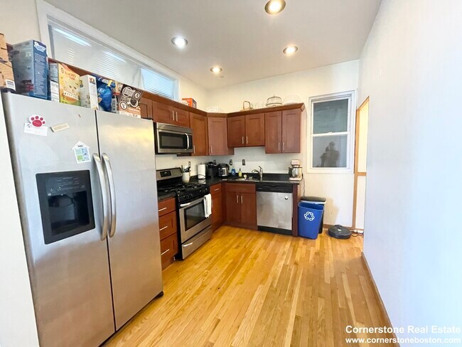 Photo - 775 Parker St Apartments Unit 1