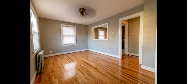 Photo - 1145 Lindsay St