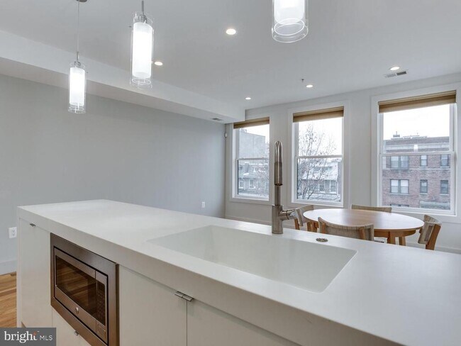 Photo - 254 15th St SE