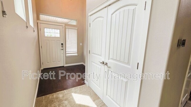 Photo - 2122 SW Nautical St