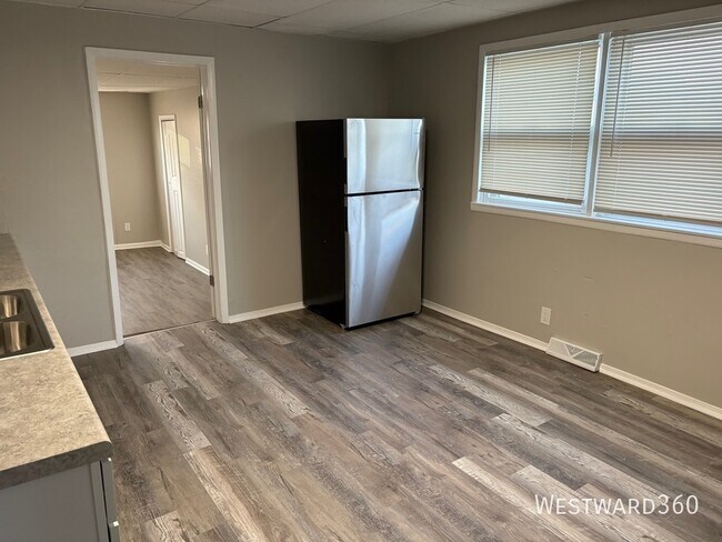 Photo - 5001 Magoun Ave Unit 1F