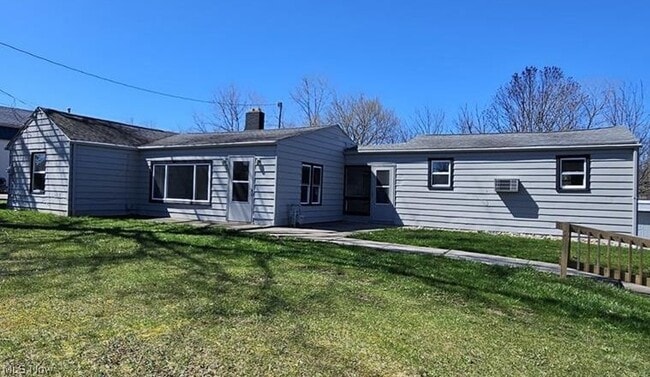Photo - 4660 Darrow Rd