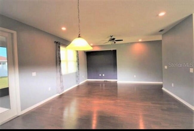 Photo - 2897 Boating Boulevard