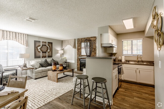 2BR, 1BA - 966SF