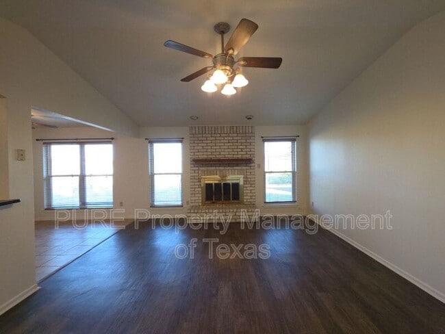304 McClendon Dr