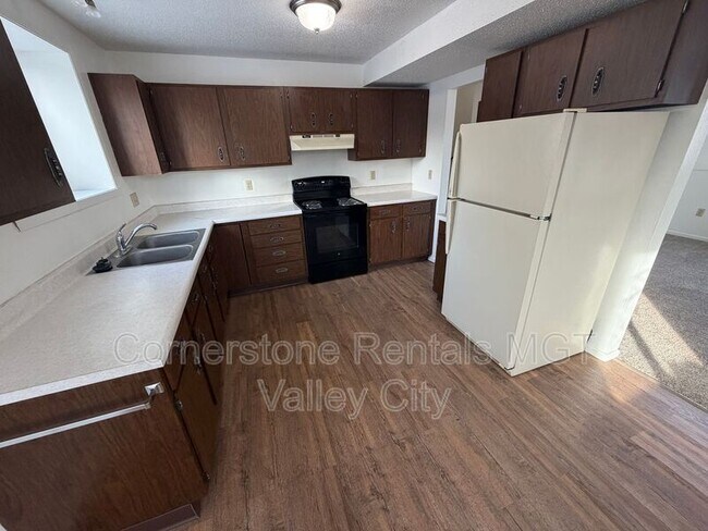 Photo - 1063 5th Ave NW