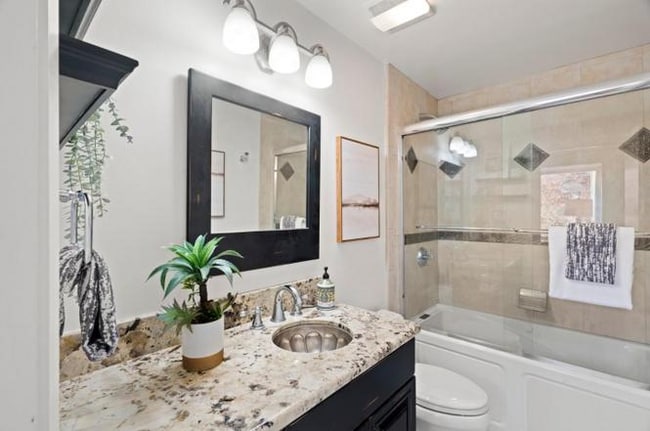 Photo - 1232 Bracebridge Ct