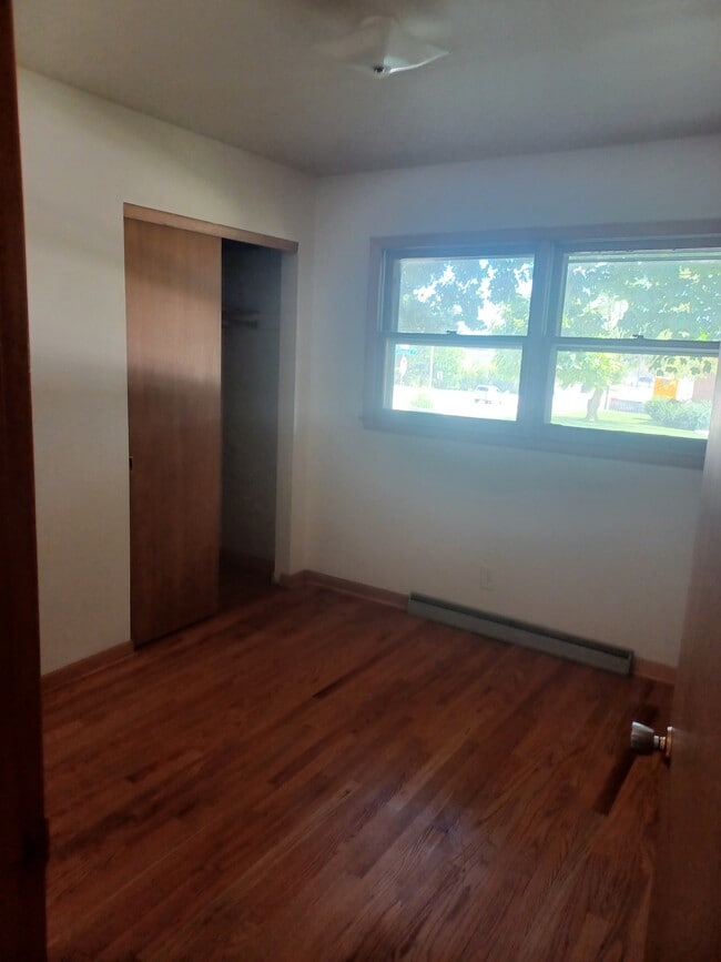 Photo - 211 W. Decorah Rd.