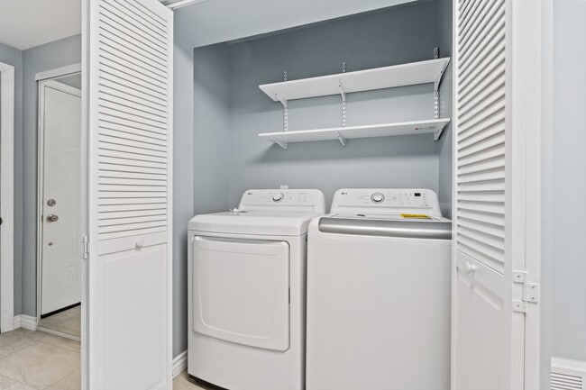 Photo - 8724 Summercrest Ln