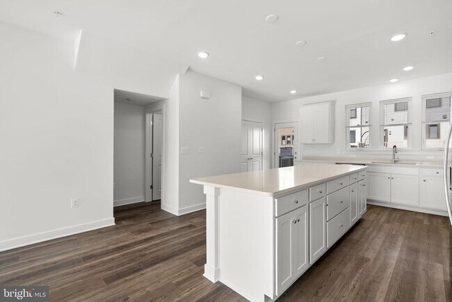 Photo - 1309 Bracken Ln