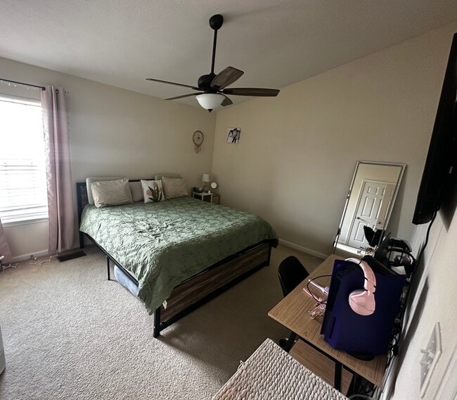 Photo - 138 Oak Valley Cir