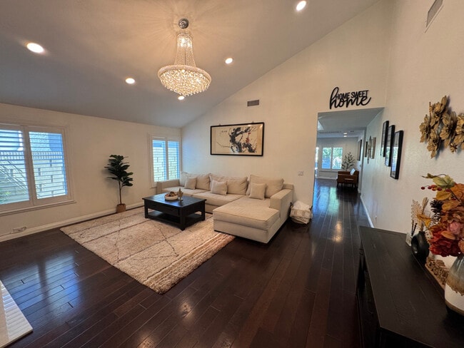 Photo - 11686 Mindanao St