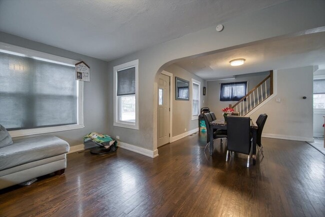 Photo - 702 Jackson St