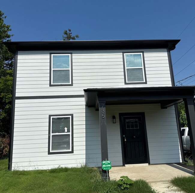 Building Photo - 735 N Dunlap St Rental