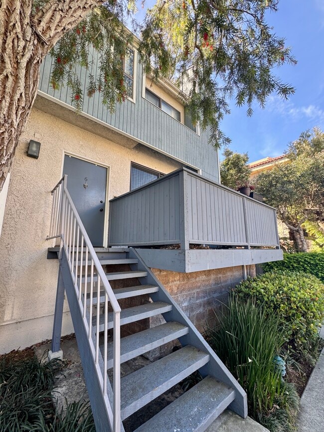 Photo - 8176 Manitoba St