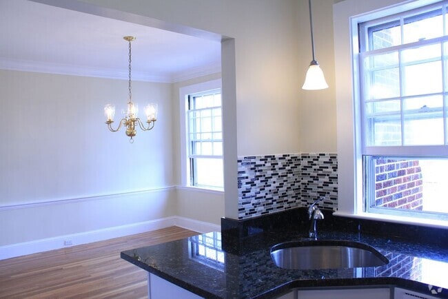 Building Photo - 32 Shepard St Unit 41 Rental