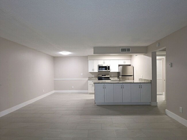 Photo - 5309 Summerlin Rd Unit 5309 Summerlin Rd #908 Fort Myers, FL 33919