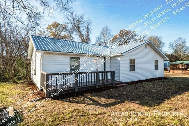 Photo - 485 7th Ave SW