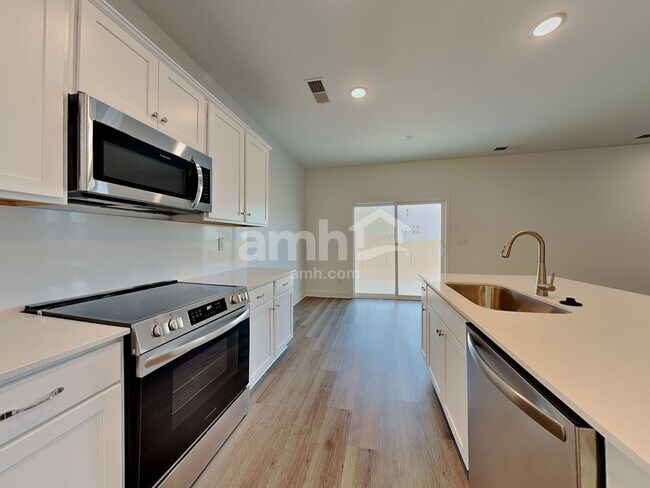 Photo - 6034 Rosemore Ln