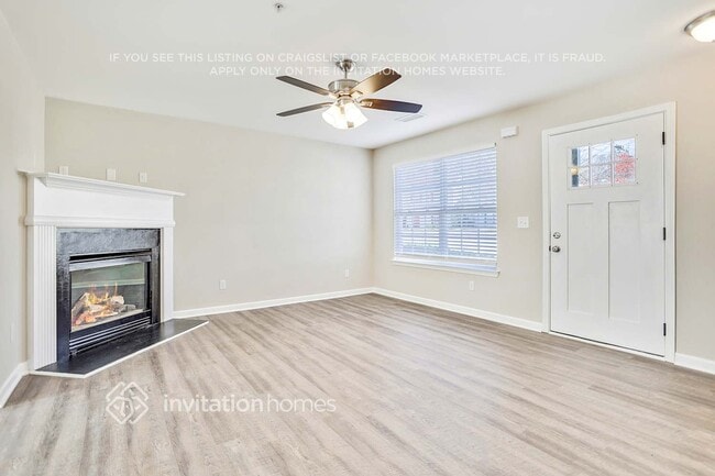 Photo - 371 Coral Cir