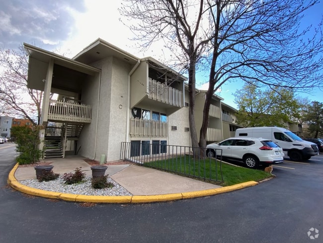 Building Photo - 2707 Valmont Rd Rental