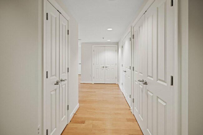 Photo - 777 7th St NW Unit 934