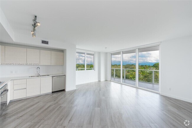 Building Photo - 4250 Biscayne Blvd Unit 501 Rental