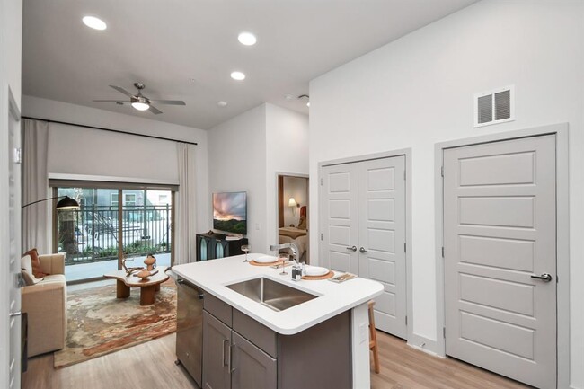Building Photo - 1617 Enid St Unit 589 Rental