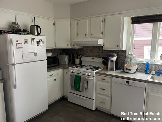 Photo - 28 Atkins St Unit 1