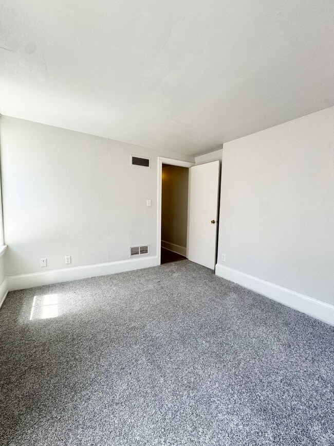 Photo - 704 Washington St Unit 02