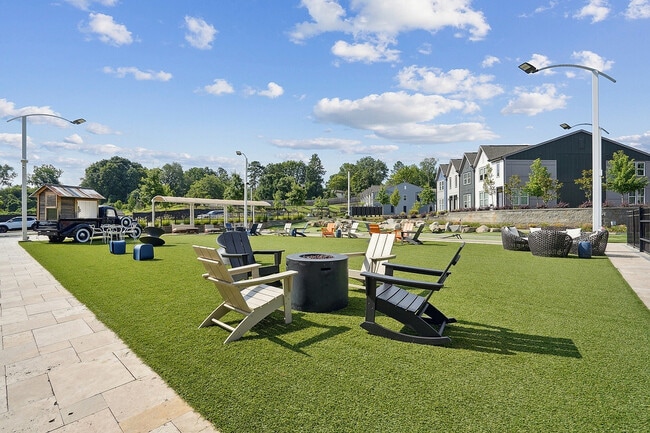 Blu South Resident Seating