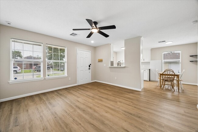 Photo - 2617 29th Ave N