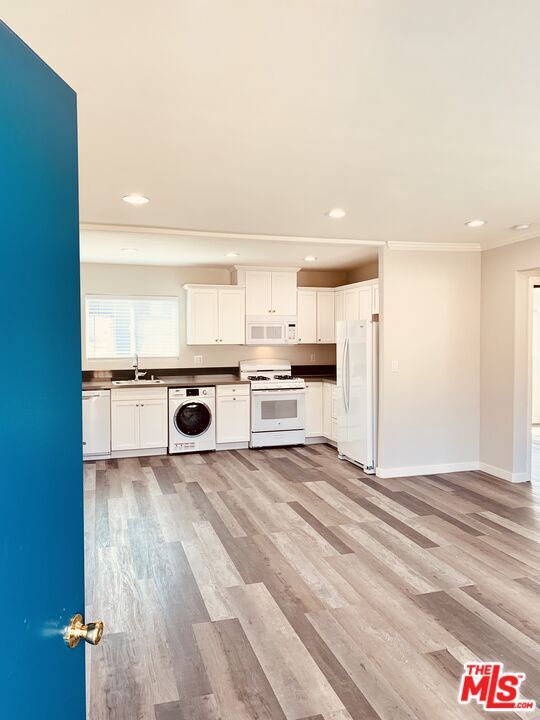 Photo - 1163 N Raymond Ave Unidad 6