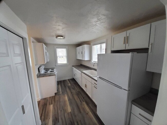 Photo - 1368 Cherry St