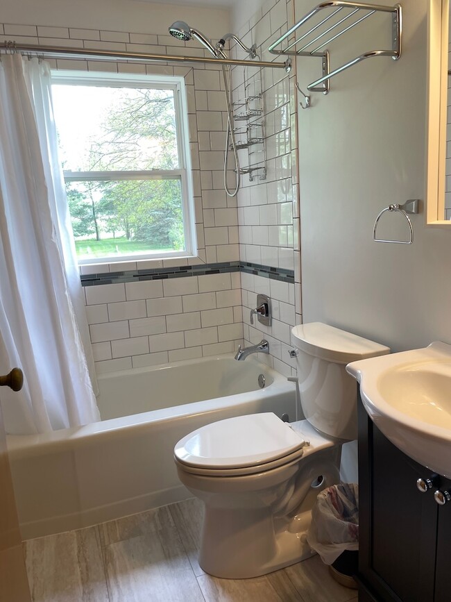 Photo - 7127 Elderberry Rd