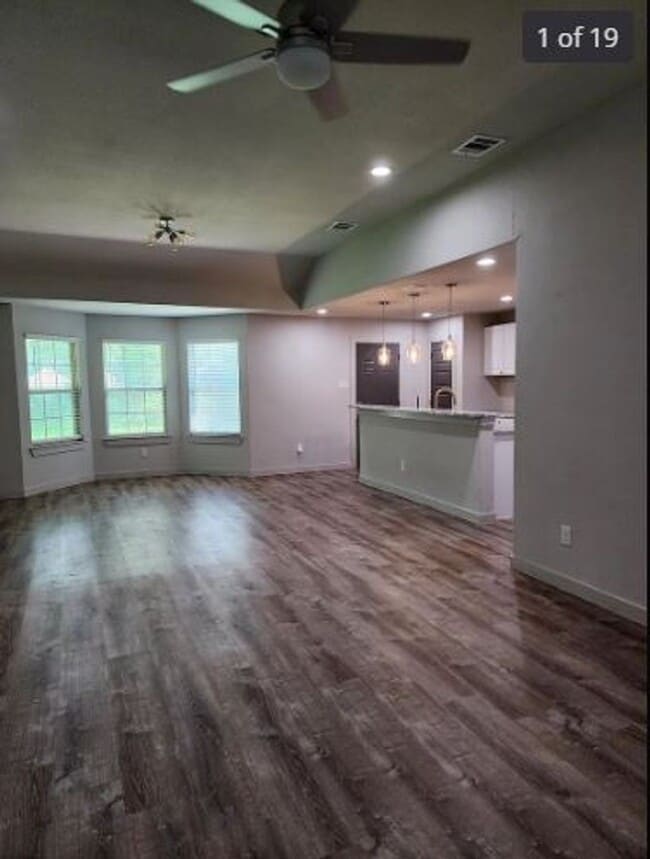 Photo - 4740 Fellows Ln