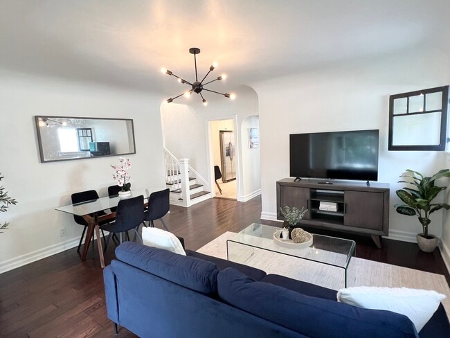 Photo - 7865 Willoughby Ave