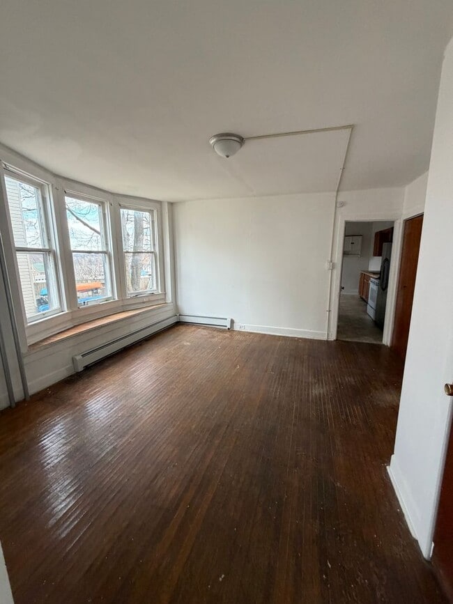 Photo - 49 S Front St Unit 1