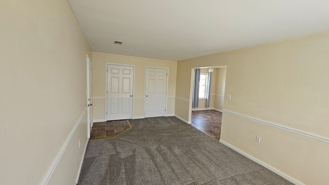Photo - 349 Woodpoint Ave Unit 349 Woodpoint Avenue B