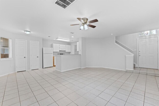 Photo - 840 Sagewood Trail
