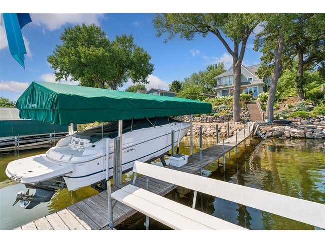 Photo - 4941 Island View Dr
