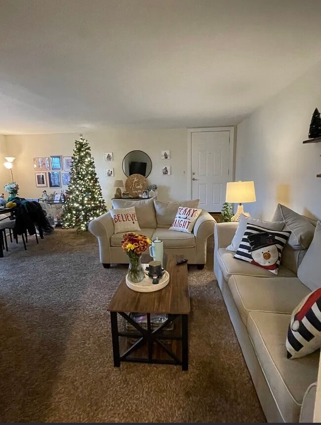 Photo - 216 N Monroe St