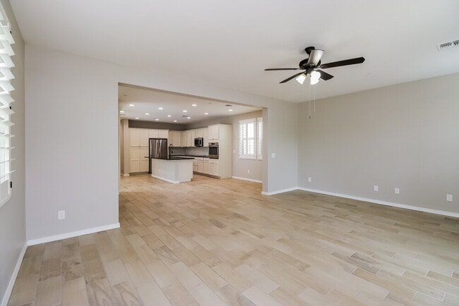 Photo - 1963 S Follett Way