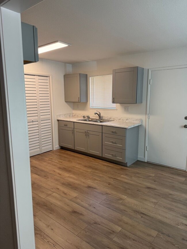 Photo - Newly renovated Cottage in Shasta Lake City!