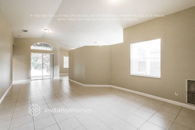 5221 SW 141st Ave