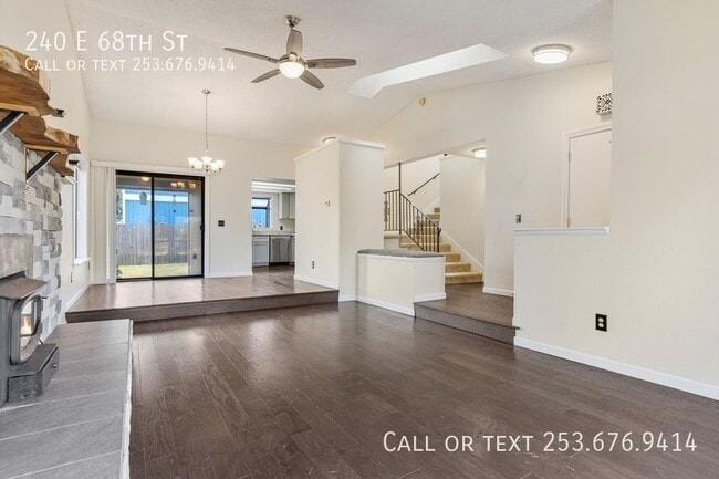 Photo - 240 E 68th St
