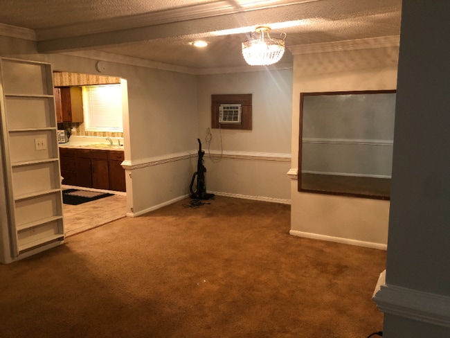 Photo - 9915 E Franklin Ave Unidad Attached Apt #1