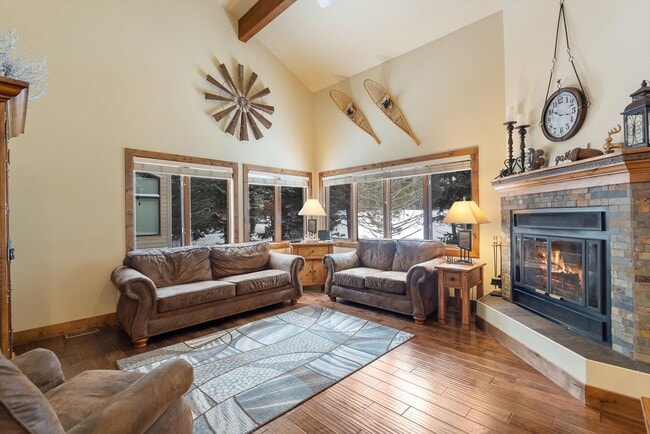 Photo - Charming Fully-Furnished Condo for Rent in...