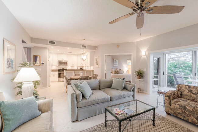 Photo - 2403 Fairway Dr N